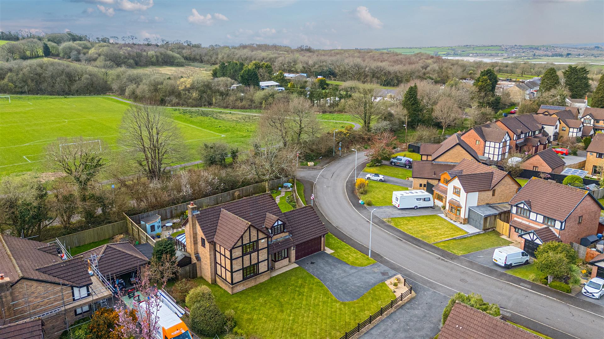 Grove Farm Road, Grovesend, Swansea, SA4 8LA